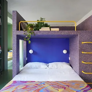 Easylife - Colorato Con Terrazzo Milano