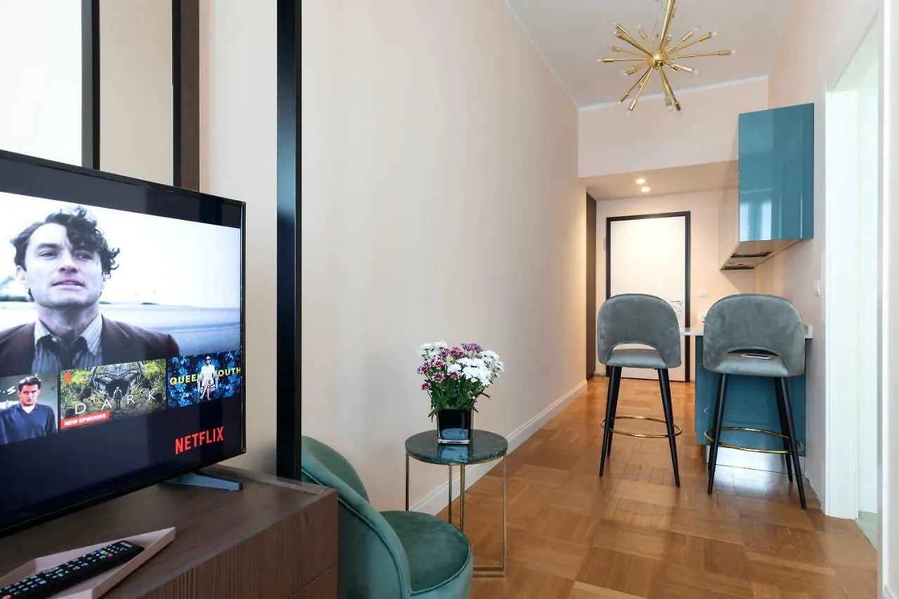Milano Manzoni Clc Apartments 0*, Милан Италия