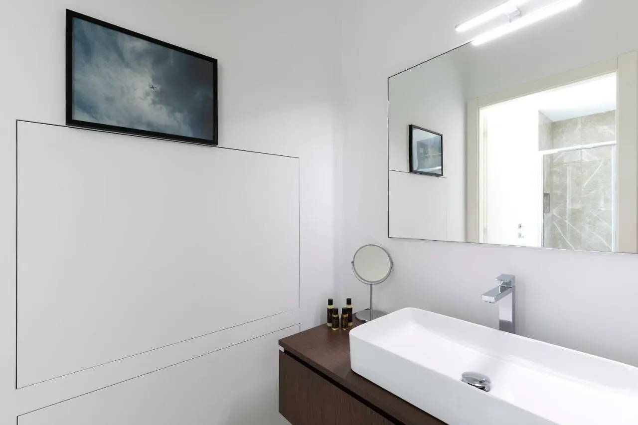 Milano Manzoni Clc Apartments 밀라노